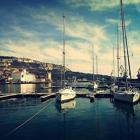 Simon 2* Balçık